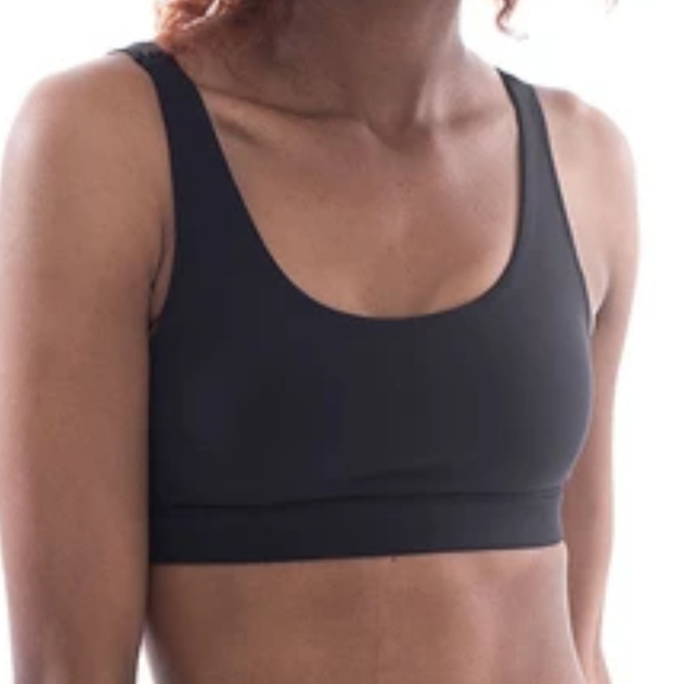 P'tula Faith Classic Sports Bra in BLACK